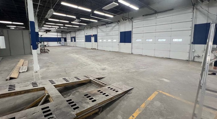 More Photos Of 660 S Union St, Lawrence Warehouse For Sale