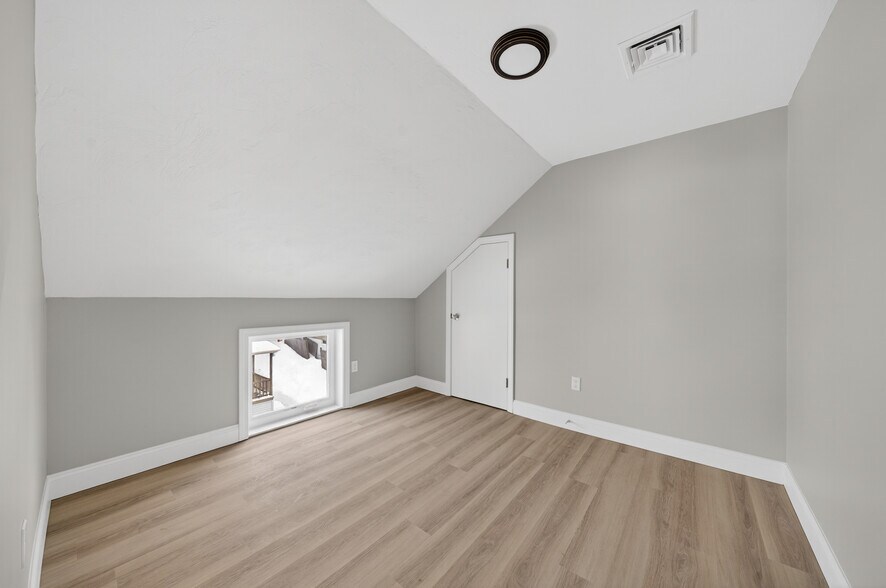 More Photos Of 165 Grant St, Fall River Apartments For Sale