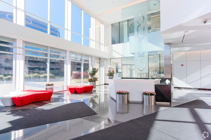 More Photos Of 3003 Oak Rd, Walnut Creek Office For Lease