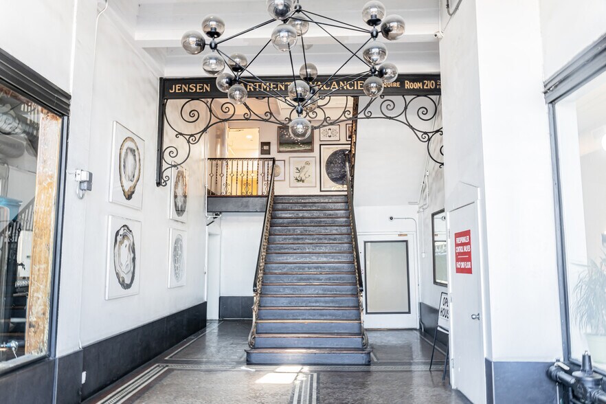 More Photos Of 1706 W Sunset Blvd, Los Angeles Apartments For Lease