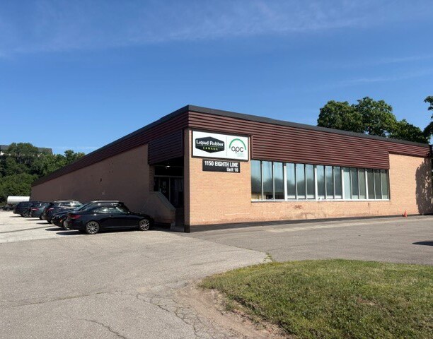 More Photos Of 505 Iroquois Shore Rd, Oakville Flex For Lease