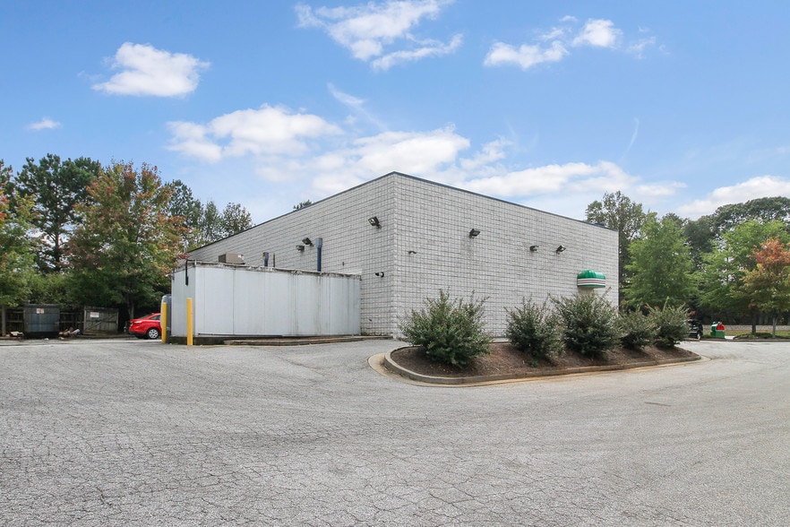 More Photos Of 285 East Temple Ave, Newnan Unknown For Lease