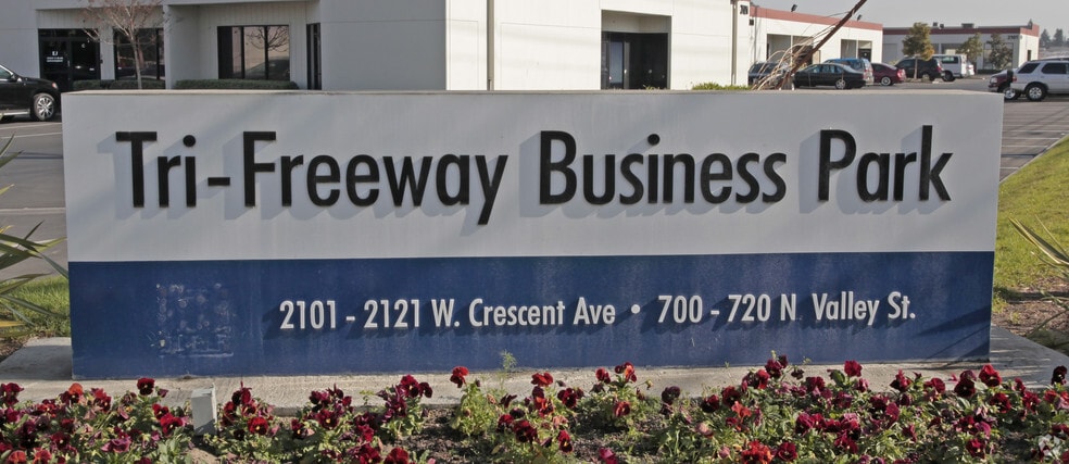 More Photos Of 2101 W Crescent Ave, Anaheim Unknown For Lease