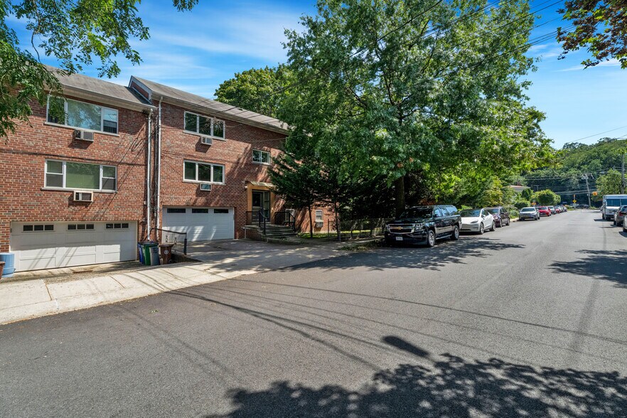 More Photos Of 5834 Fieldston Rd, Bronx Apartments For Sale