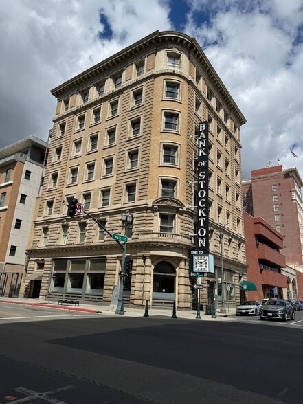 More Photos Of 301-311 E Main St, Stockton Office For Lease