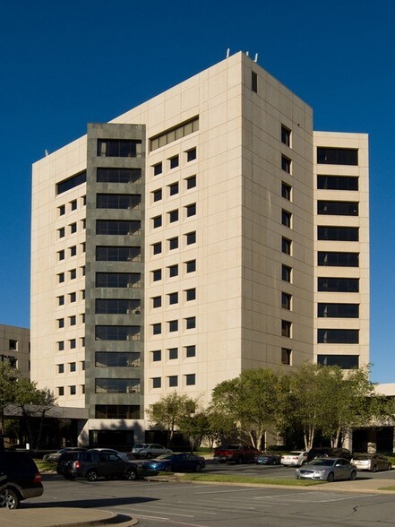 More Photos Of 1 Allied Dr, Little Rock Office For Sale