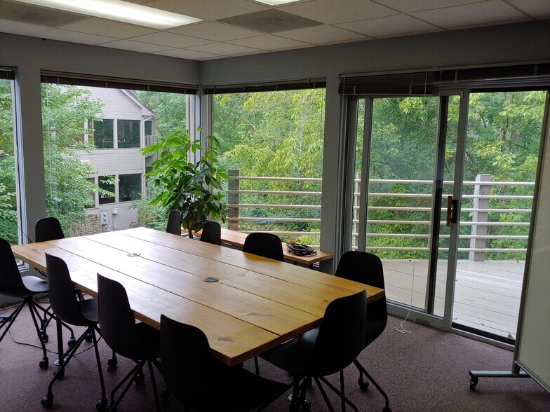 More Photos Of 6241 Riverside Dr, Dublin Office For Lease