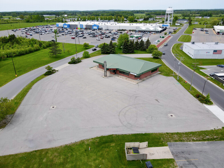 Primary Photo Of 245 Mill St, Cheboygan General Retail For Lease