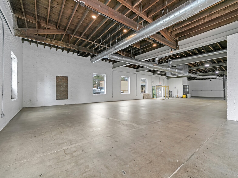 More Photos Of 37 N Broad St, Brevard Storefront Retail Office For Lease