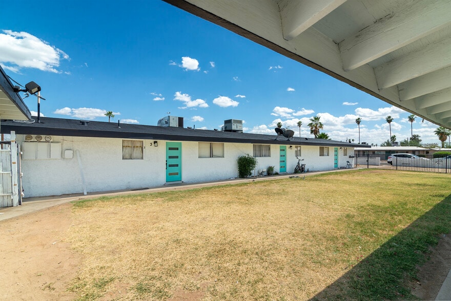 More Photos Of 2140 W Heatherbrae Dr, Phoenix Apartments For Sale