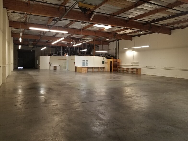 More Photos Of 707 Heinz Ave, Berkeley Warehouse For Lease