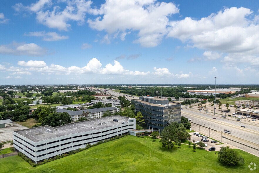 More Photos Of 13831 Northwest Fwy, Houston Office For Lease