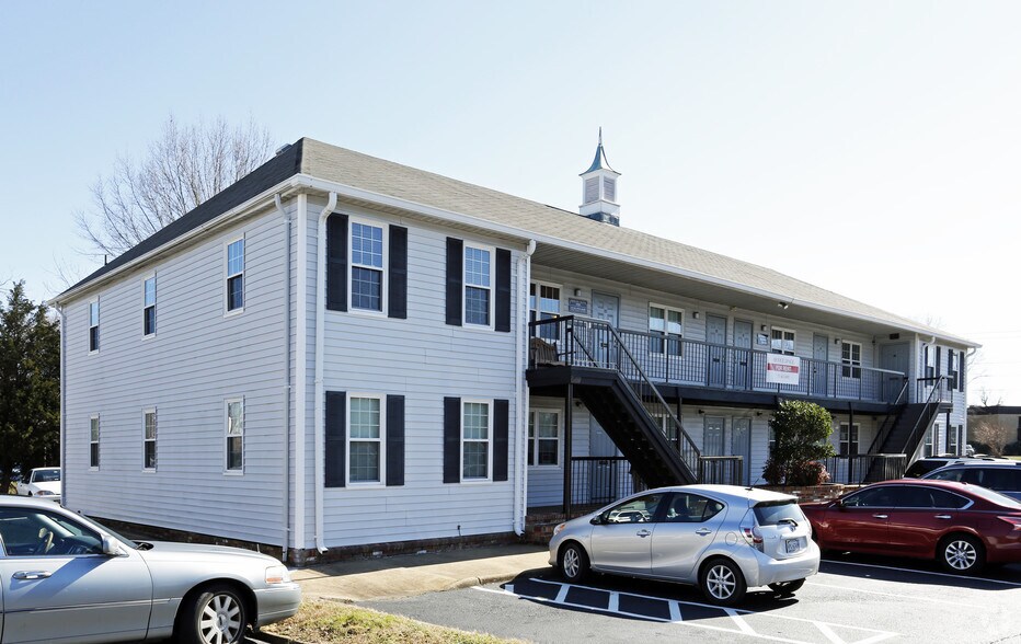 More Photos Of 236 Mustang Trl, Virginia Beach Office For Lease