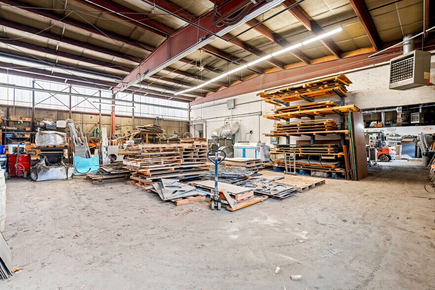More Photos Of 205 Commercial St, Whitman Manufacturing For Sale