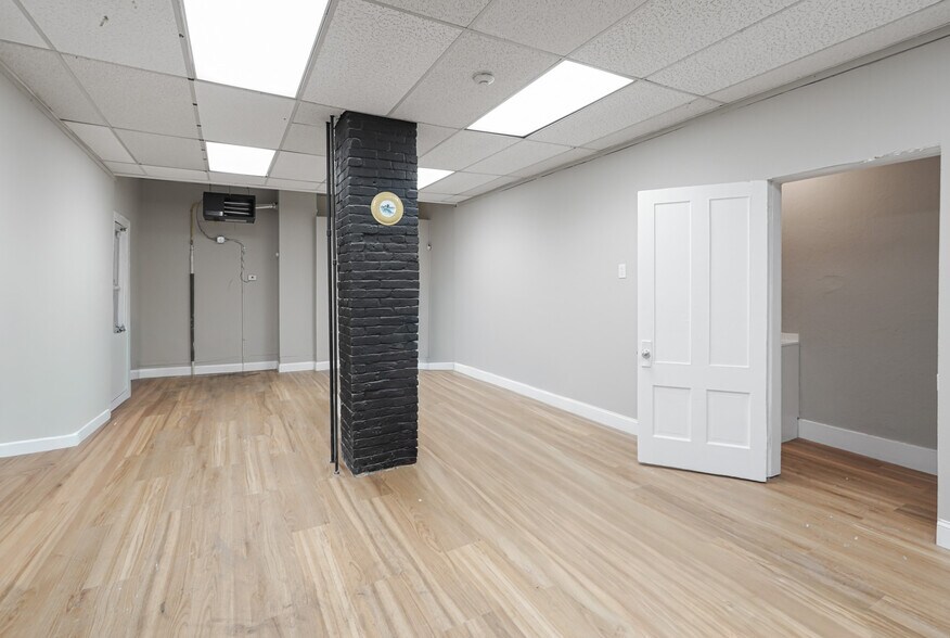More Photos Of 168 Lunenburg St, Fitchburg Storefront Retail Residential For Lease