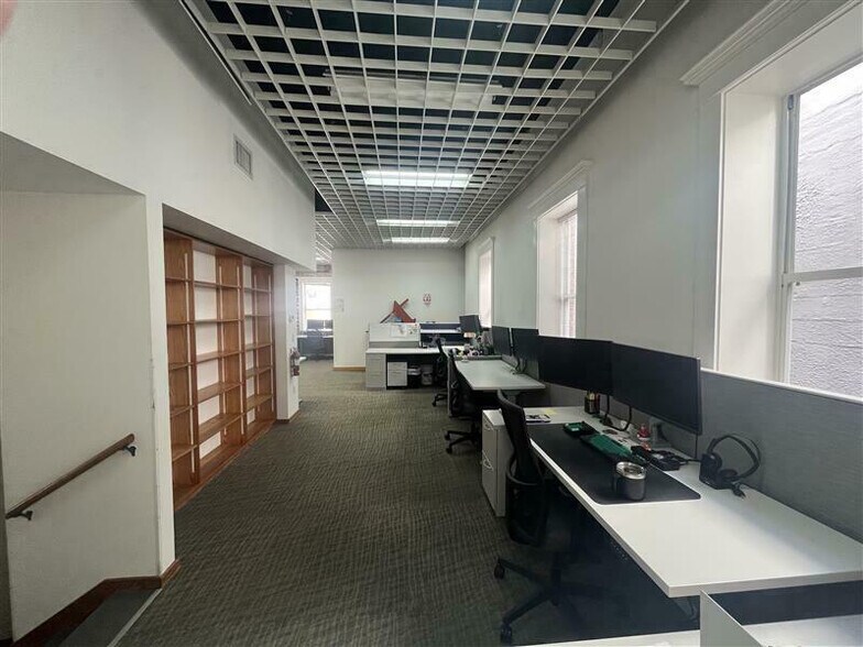 More Photos Of 110 S Kentucky Ave, Lakeland Office For Lease