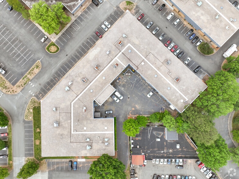 More Photos Of 7500 E Independence Blvd, Charlotte Unknown For Lease