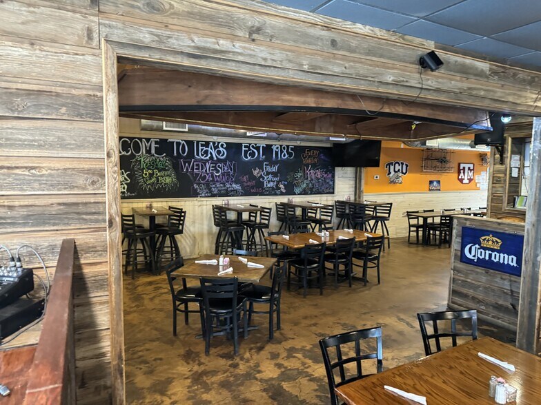 More Photos Of 701 N Crossroads, Leonard Restaurant For Sale
