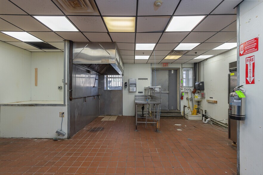 More Photos Of 102 Main St, Nyack Storefront Retail Residential For Sale