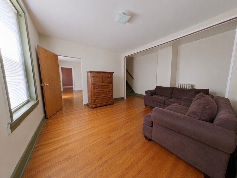 More Photos Of 1622 Womrath St, Philadelphia Apartments For Sale