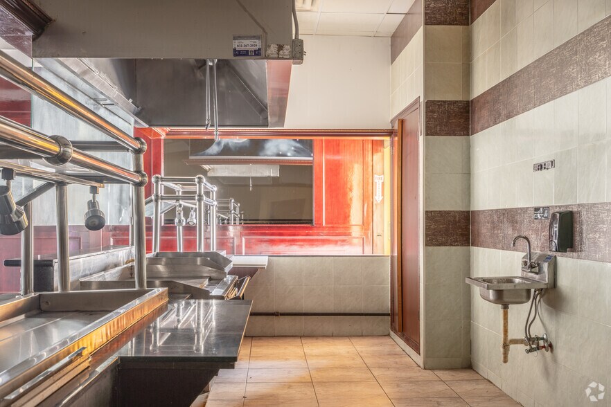 More Photos Of 2211-2225 Southmore Ave, Pasadena Unknown For Lease