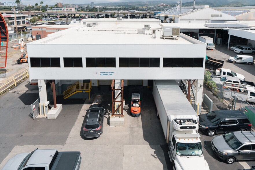 More Photos Of 2613 Waiwai Loop, Honolulu Warehouse For Sale