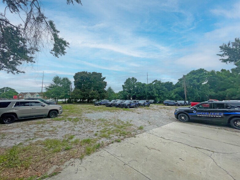 More Photos Of , Columbia Unknown For Sale