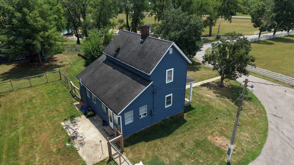 More Photos Of 1520 Island Rd, Circleville Multifamily For Sale