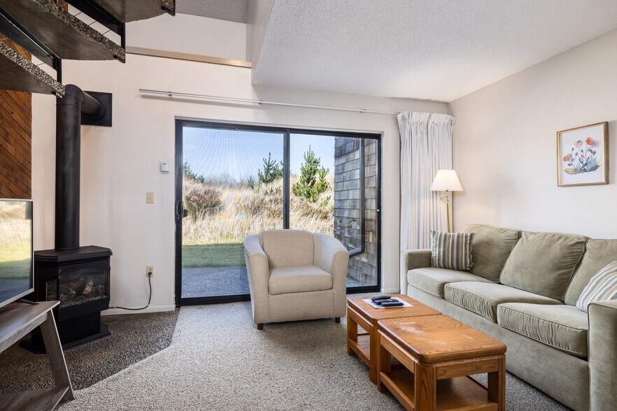 More Photos Of 11 Chabot Rd, Copalis Beach Hotel For Sale