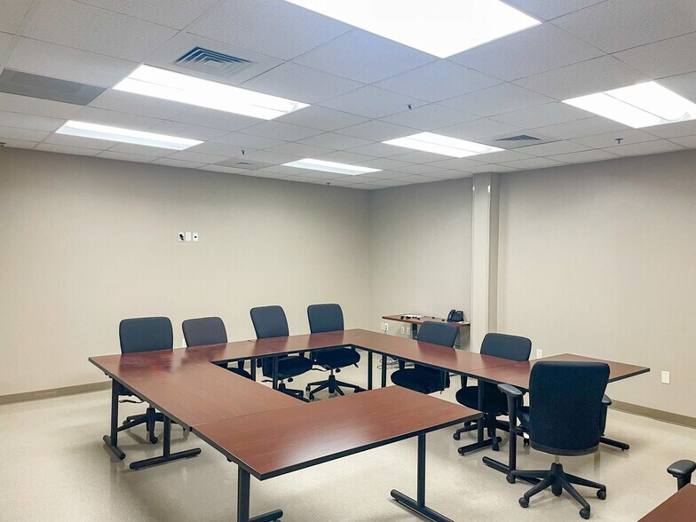 More Photos Of 2625 Co 180 rd, Garden City Manufacturing For Sale