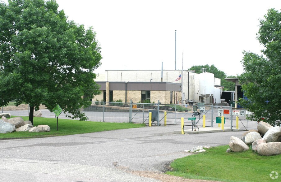 More Photos Of 4471 Valley Industrial Blvd S, Shakopee Light Manufacturing For Sale