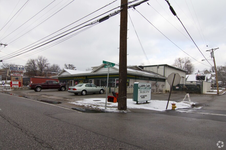 More Photos Of 8603-8607 Manchester Rd, Saint Louis General Retail For Lease
