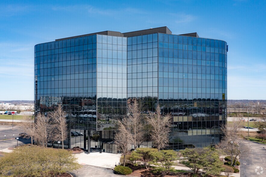 Primary Photo Of 11260 Chester Rd, Cincinnati Office For Lease