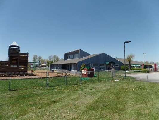 More Photos Of 206 Rushing Dr, Herrin General Retail For Sale