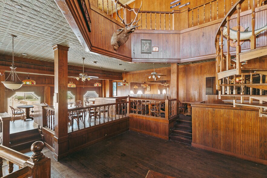 More Photos Of 100 S Grand St, Monroe Restaurant For Sale