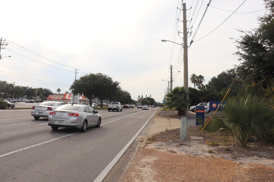 More Photos Of 1188 Gulf Breeze Pky, Gulf Breeze Flex For Sale