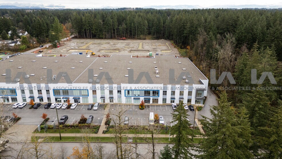 More Photos Of 3170 194 St, Surrey Showroom For Sale