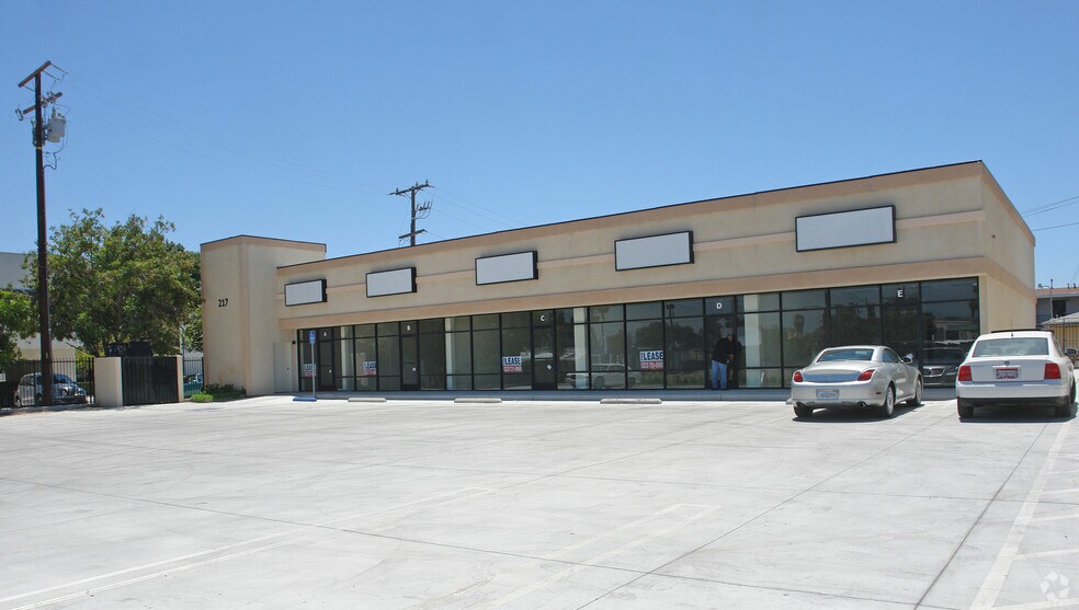 Primary Photo Of 217 E Beverly Blvd, Montebello Freestanding For Lease