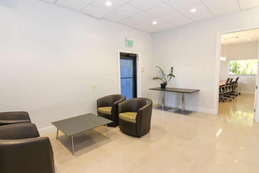 More Photos Of 8111-8119 NW 33rd St, Miami Warehouse For Sale