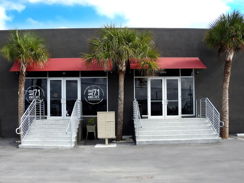 More Photos Of 370 NE 75th St, Miami Showroom For Lease