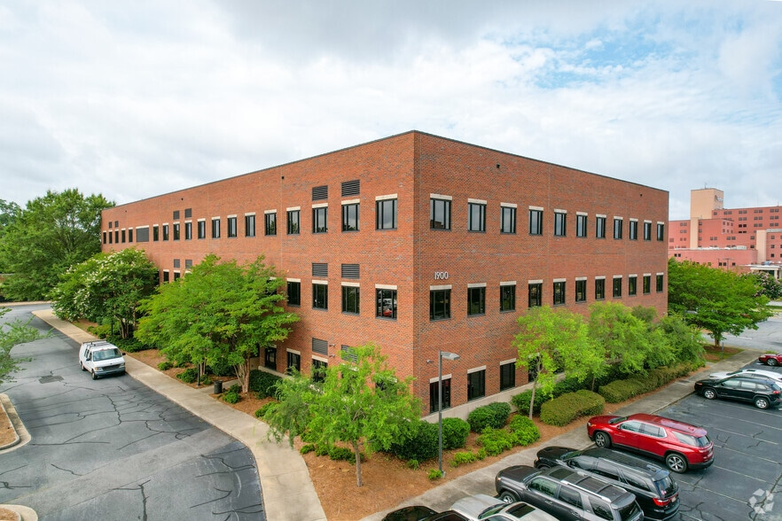More Photos Of 1900 10th Ave, Columbus Medical For Lease