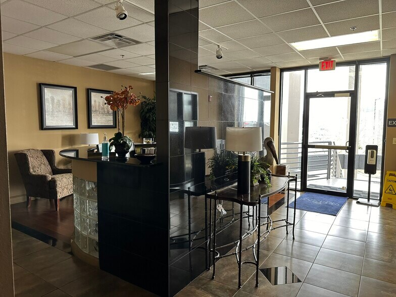 More Photos Of 4750 Sherwood Common Blvd, Baton Rouge Office For Lease