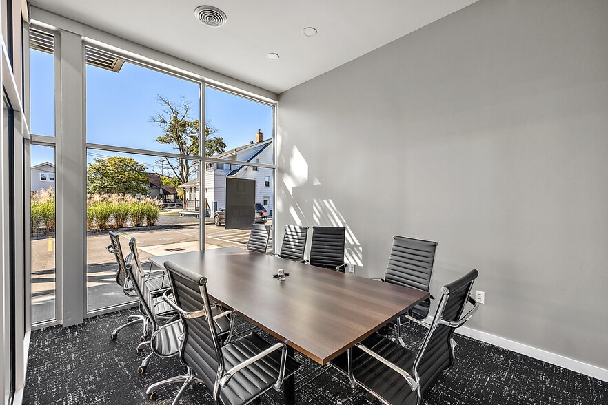 More Photos Of 311 W University Dr, Rochester Freestanding For Lease