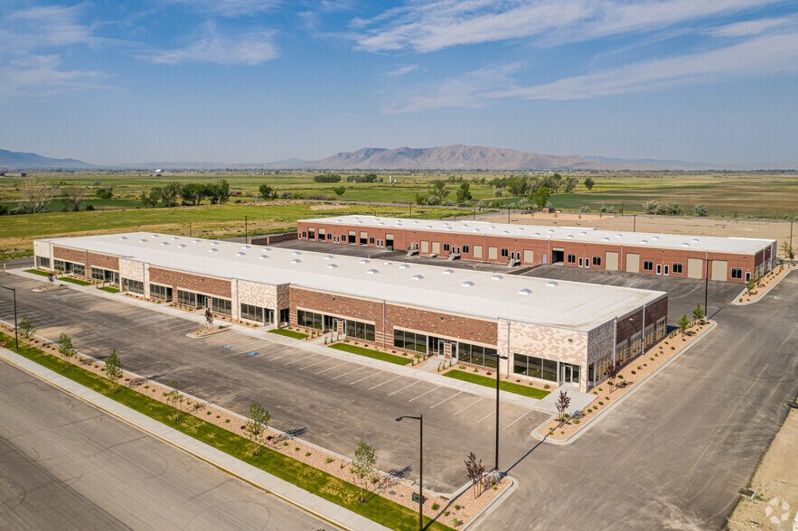 More Photos Of 2322 W 500 N, Springville Research And Development For Lease
