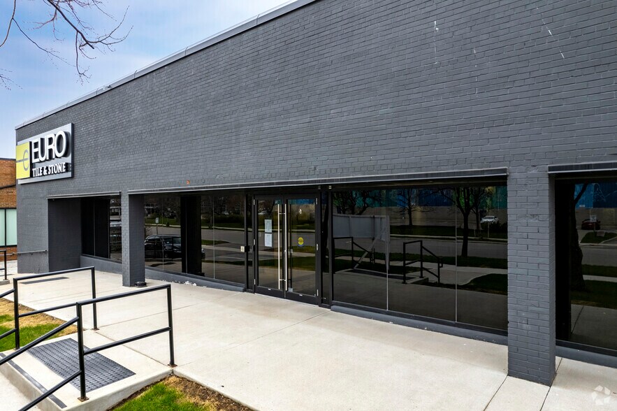 More Photos Of 95 Orfus Rd, Toronto Warehouse For Lease