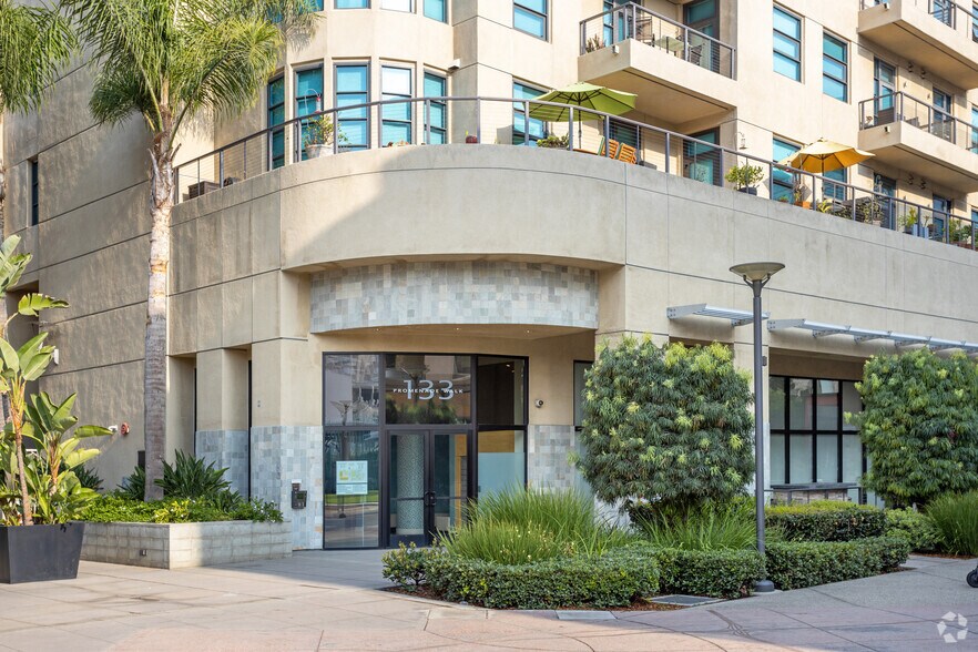 More Photos Of 133 The Promenade N, Long Beach Apartments For Sale
