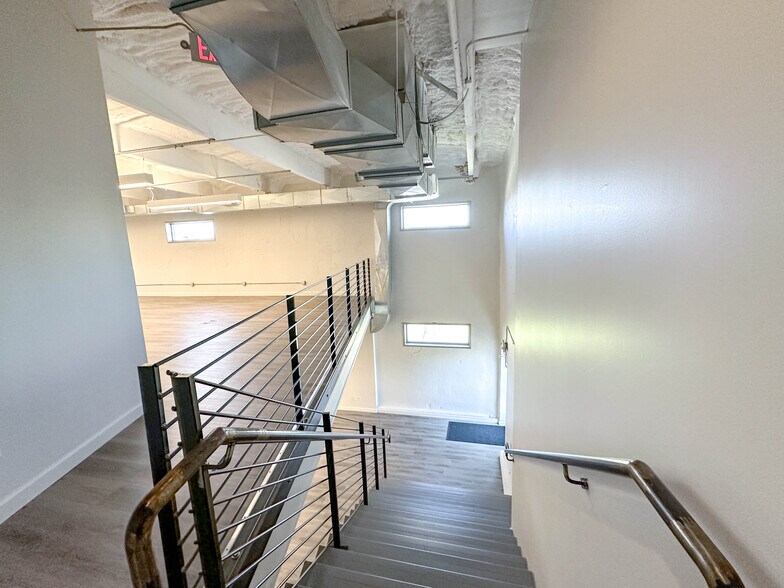 More Photos Of 3000 E Cesar Chavez St, Austin Office For Lease