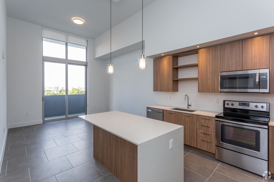 More Photos Of 180 NE 29th St, Miami Apartments For Lease