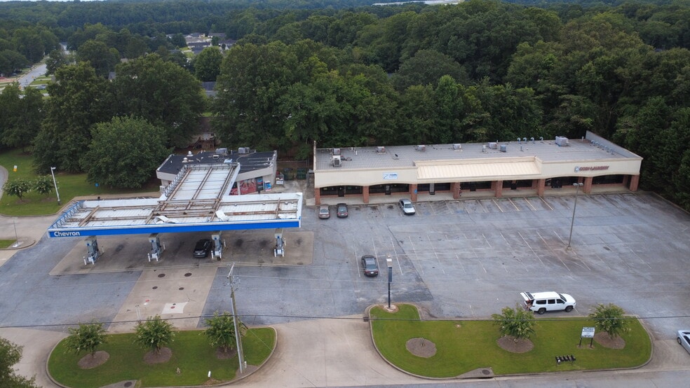 More Photos Of 1108-1118 E Church St, Monroe Freestanding For Lease