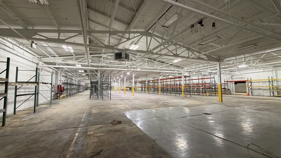 More Photos Of 201 Kriebel Ave, Lansdale Warehouse For Lease